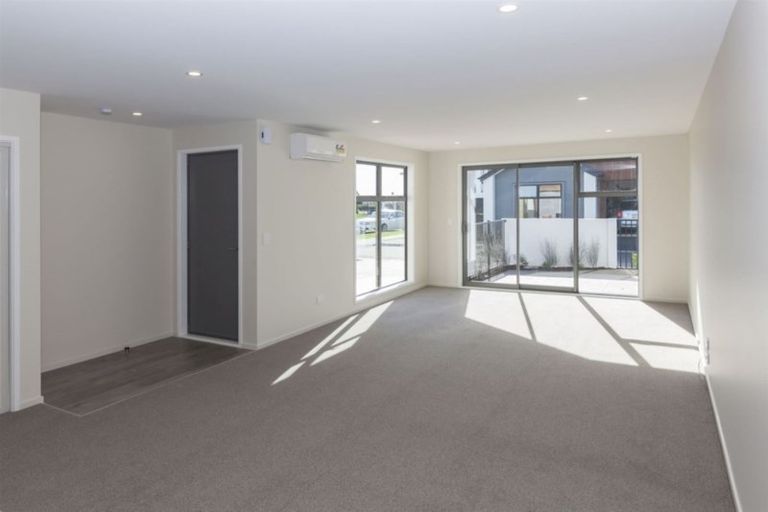 Photo of property in 2 Earhart Lane, Wigram, Christchurch, 8042