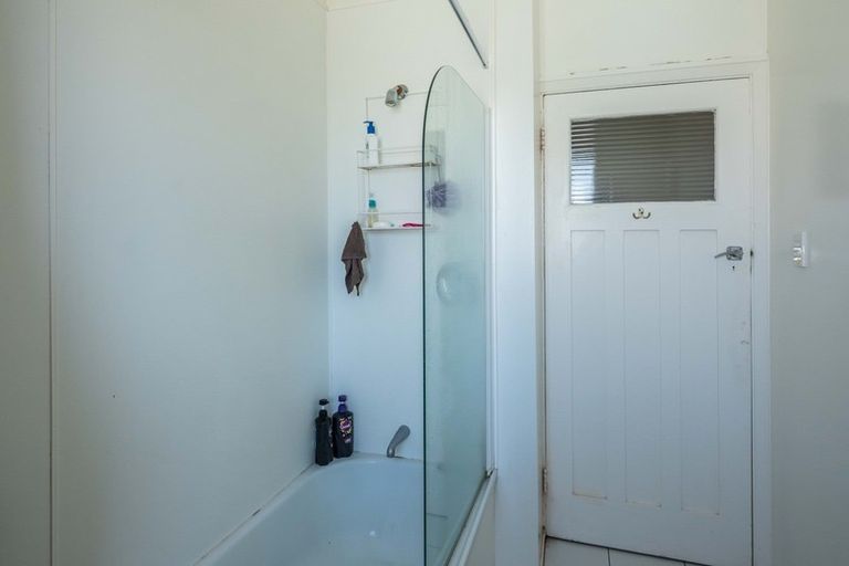 Photo of property in 156 Grafton Road, Roseneath, Wellington, 6011