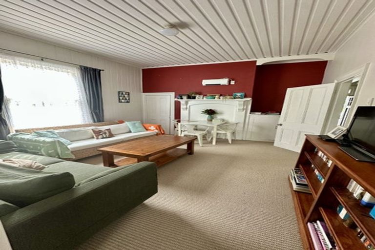 Photo of property in 164 Molesworth Street, New Plymouth, 4312