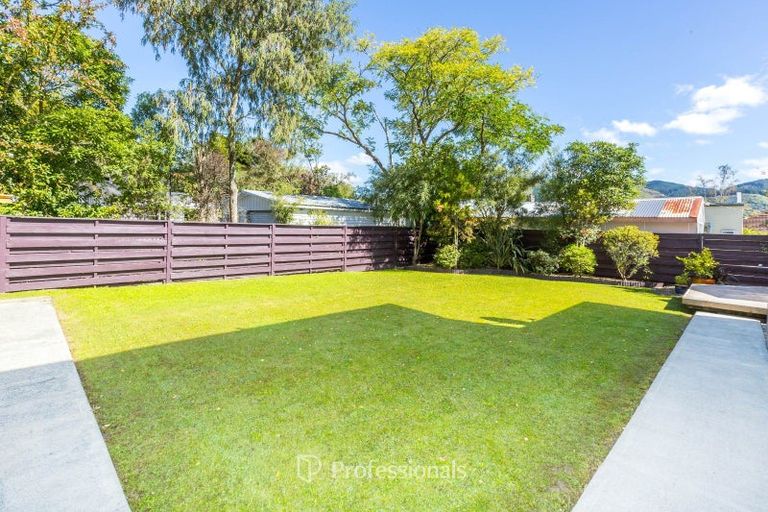 Photo of property in 58 Heretaunga Square, Silverstream, Upper Hutt, 5019