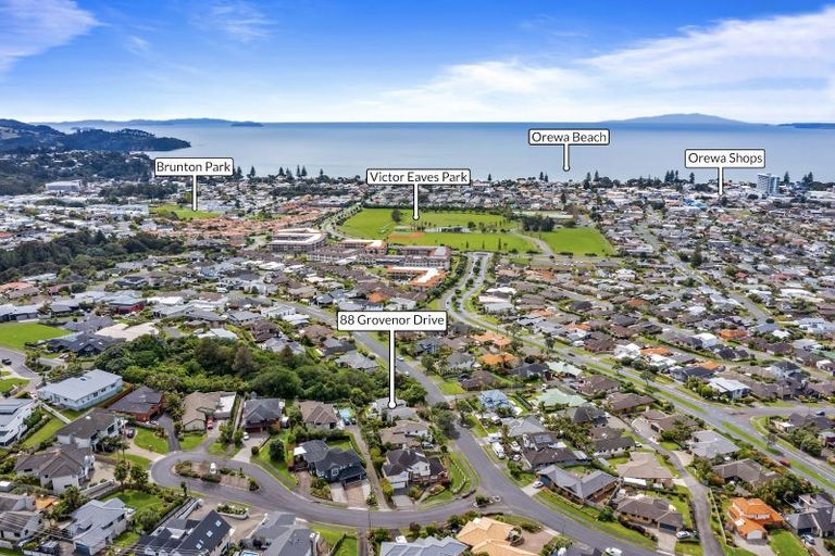 Photo of property in 88 Grovenor Drive, Orewa, 0931