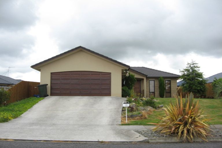 Photo of property in 11 Greig Place, Pukekohe, 2120