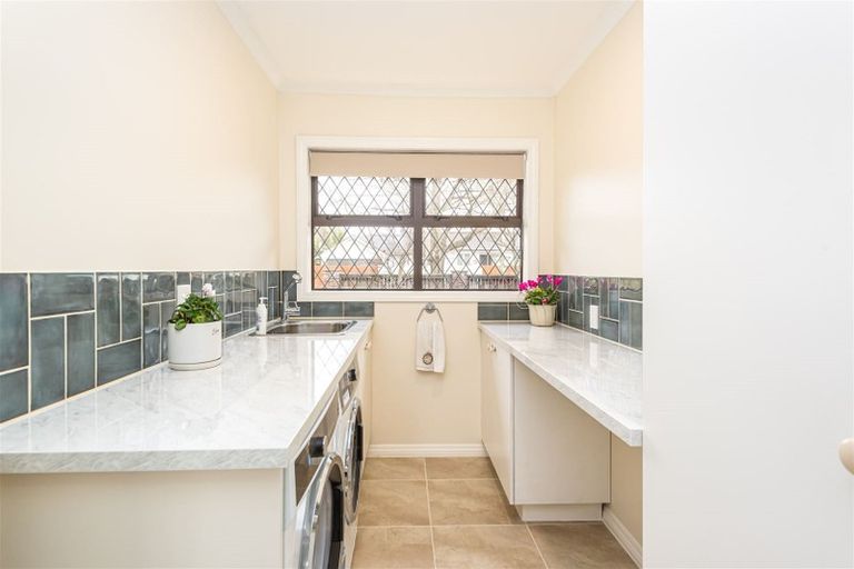 Photo of property in 24 Tomes Road, St Albans, Christchurch, 8052