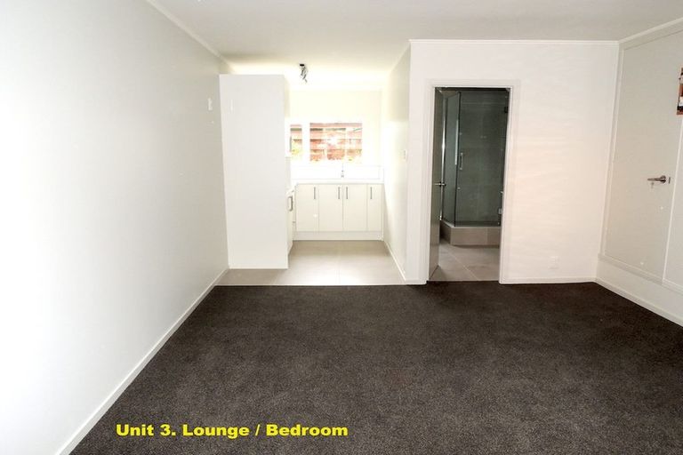 Photo of property in 9 Seaview Road, Castor Bay, Auckland, 0620