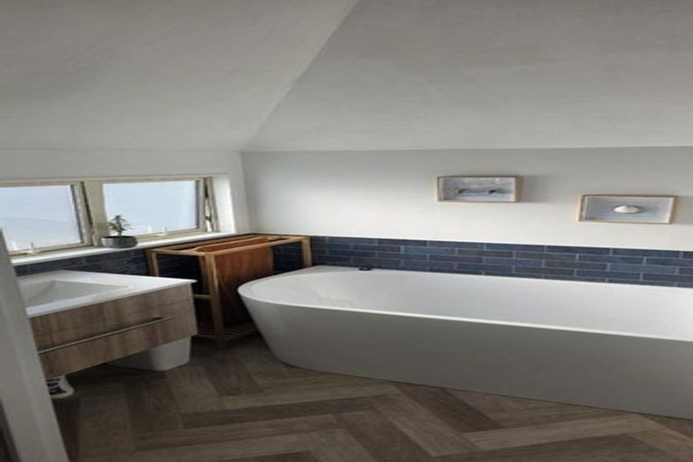 Photo of property in 38b Hinau Street, Woburn, Lower Hutt, 5011