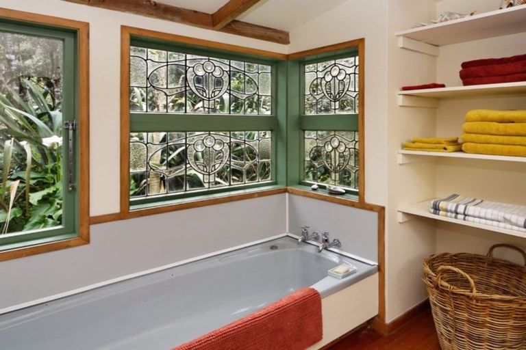 Photo of property in 66 Karekare Road, Karekare, Auckland, 0772