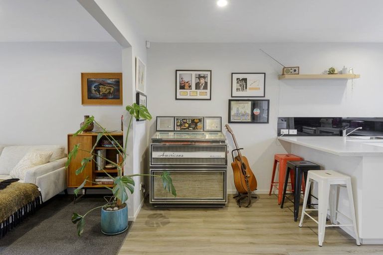 Photo of property in 2/24 Champion Street, Edgeware, Christchurch, 8013