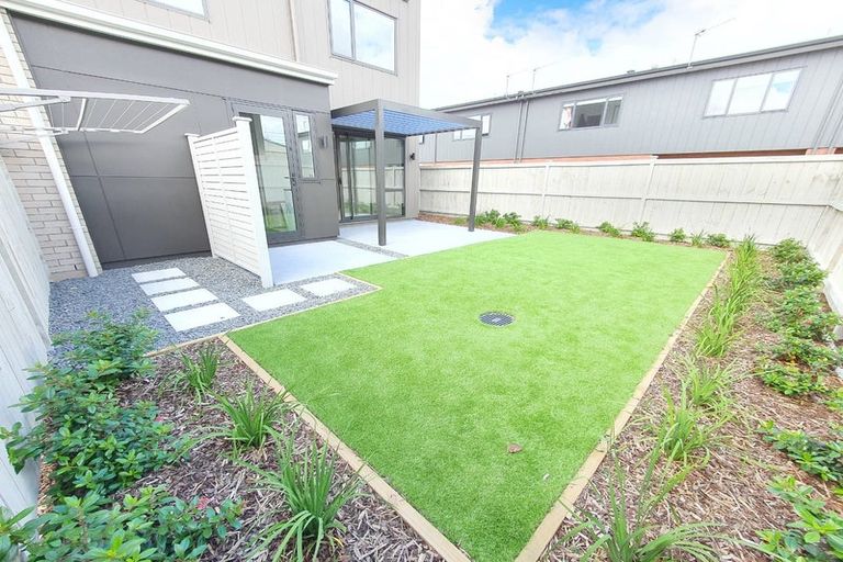 Photo of property in 51 Periko Way, Takanini, 2112