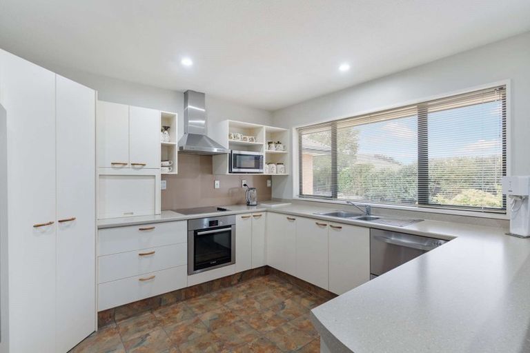 Photo of property in 6 Mclean Place, Woodend, 7610