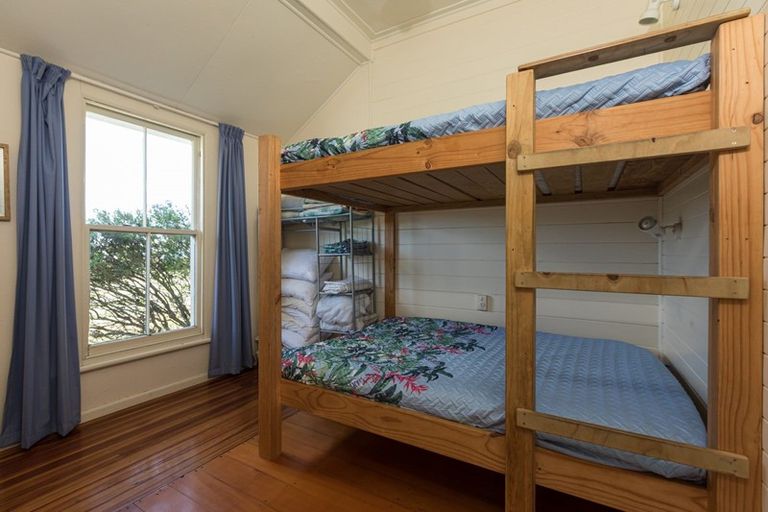 Photo of property in 2 Paua Place, Aramoana, Omakere, 4271
