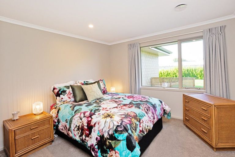 Photo of property in 65 Oteramika Road, Rockdale, Invercargill, 9812