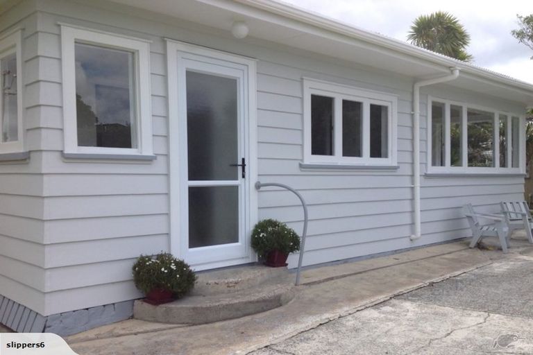 Photo of property in 1 Shoemaker Road, Waipu, 0510