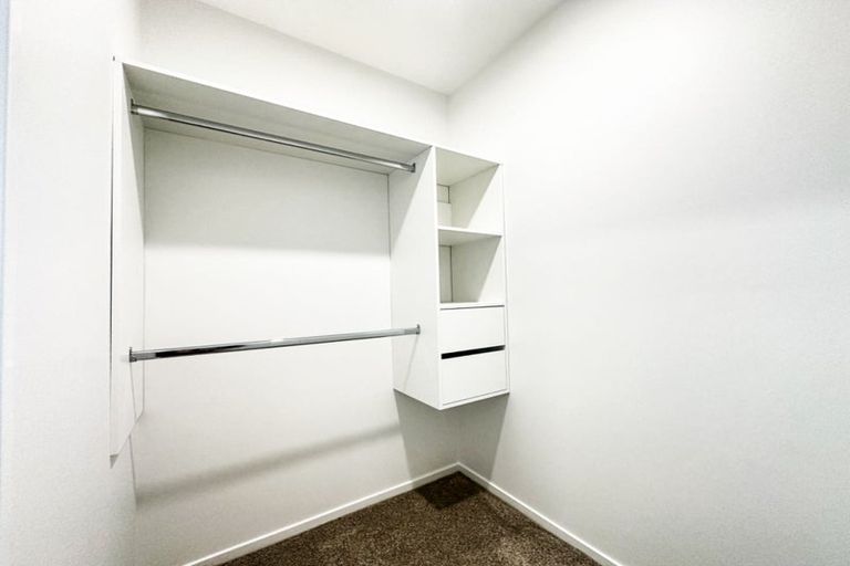 Photo of property in 23d West Harbour Drive, West Harbour, Auckland, 0618