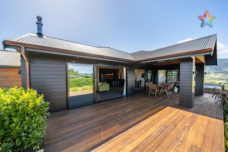 Photo of property in 13 Mount Marua Way, Timberlea, Upper Hutt, 5018