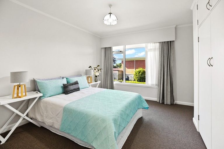 Photo of property in 35 Hillcrest Road, Hillcrest, Hamilton, 3216