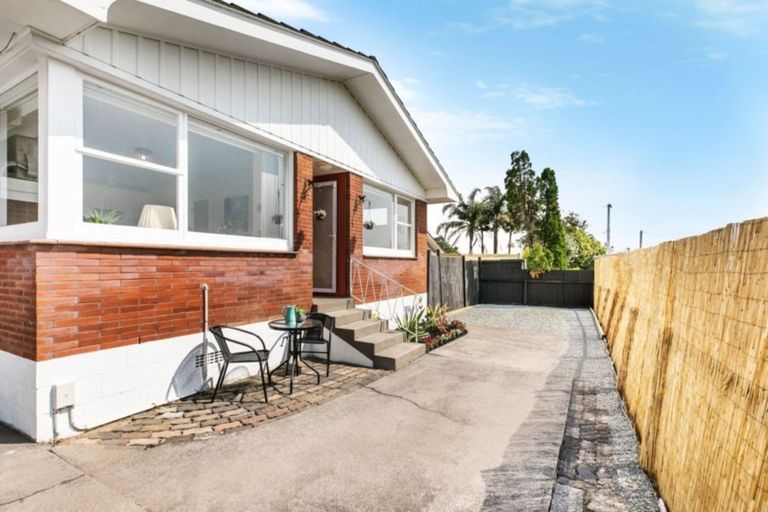 Photo of property in 3/8 Russell Road, Manurewa, Auckland, 2102