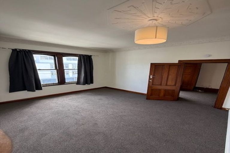 Photo of property in 1/27 Brougham Street, Mount Victoria, Wellington, 6011