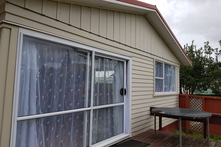 Photo of property in 18 Normandy Place, Henderson, Auckland, 0610