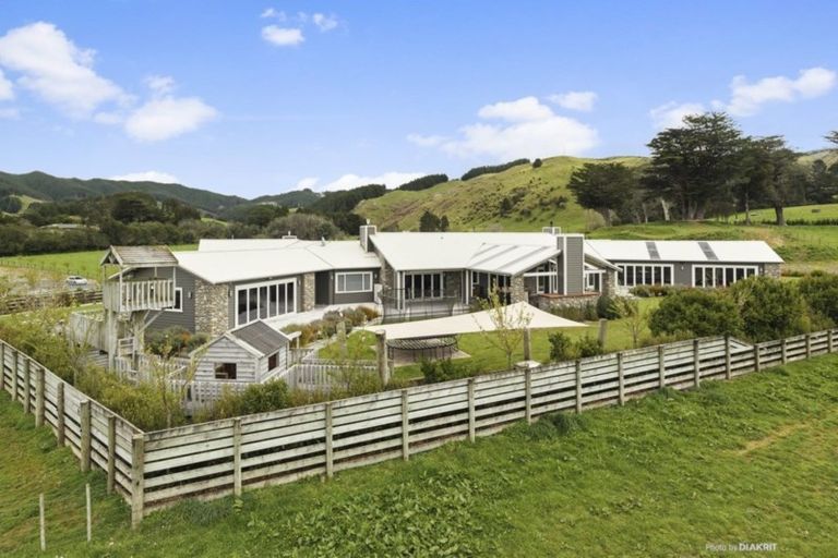 Photo of property in 30 Kakariki Way, Whitemans Valley, Upper Hutt, 5371