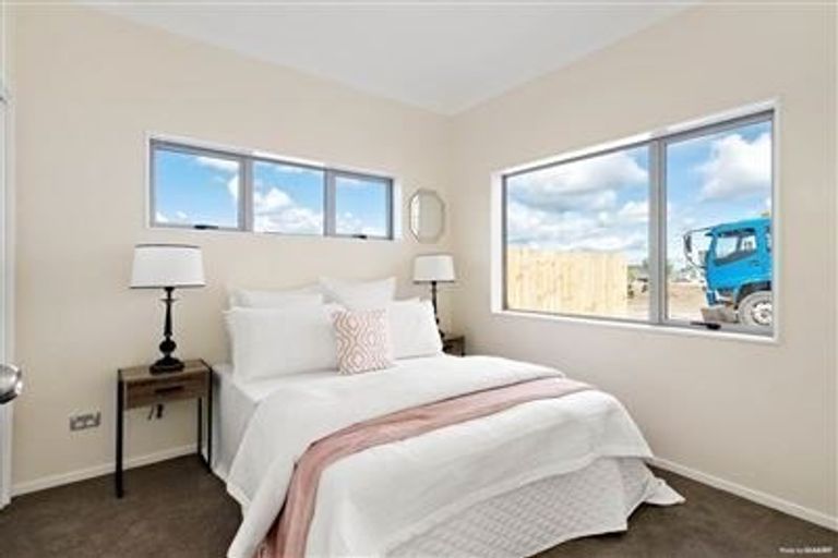 Photo of property in 57b Senator Drive, Manurewa, Auckland, 2105