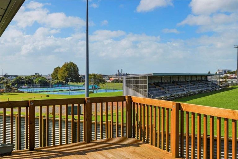 Photo of property in 54 Atuaroa Avenue, Te Puke, 3119