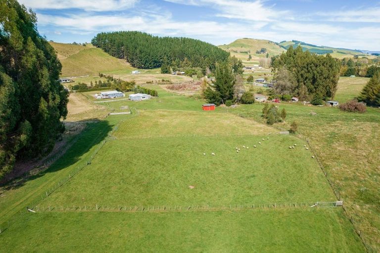 Photo of property in 302 Whangamata Road, Kinloch, Taupo, 3377