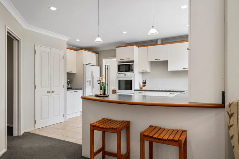 Photo of property in 9 Blarney Place, Casebrook, Christchurch, 8051