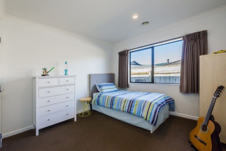 Photo of property in 7 Consort Close, Paraparaumu Beach, Paraparaumu, 5032