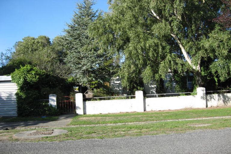 Photo of property in 16 D'arcy Street, Leeston, 7632