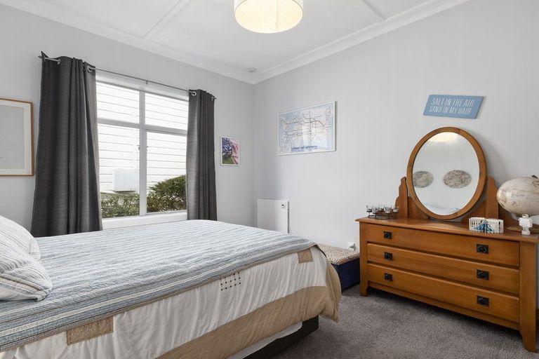 Photo of property in 15 Wharfdale Street, Macandrew Bay, Dunedin, 9014