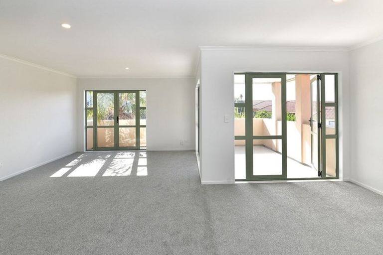 Photo of property in 15 Clea View, Gulf Harbour, Whangaparaoa, 0930