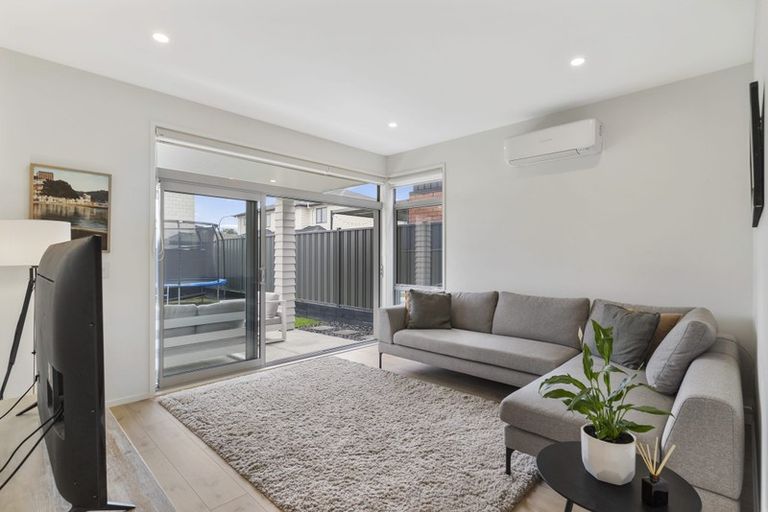 Photo of property in 5 Horomia Road, Karaka, Papakura, 2113