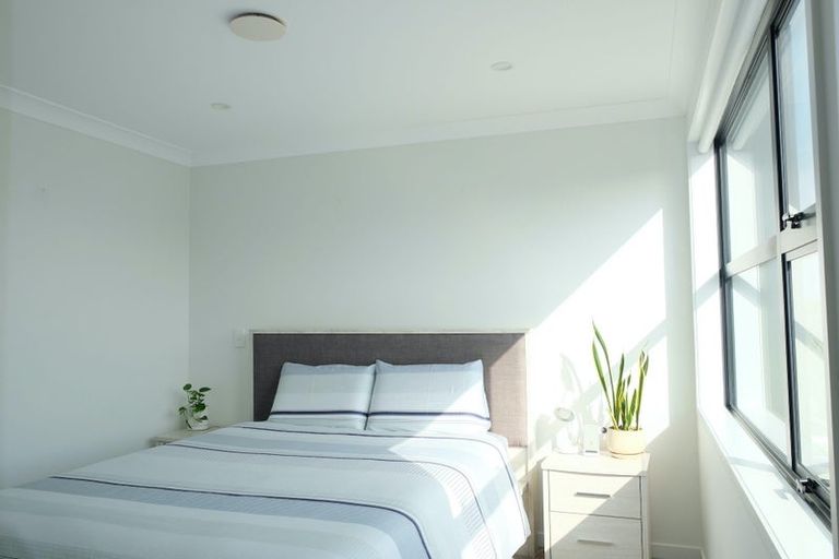 Photo of property in 16 Whimbrel Road, Flat Bush, Auckland, 2019