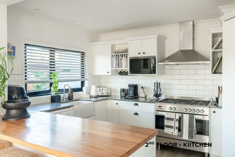 Photo of property in 2a Taylor Road, Papamoa Beach, Papamoa, 3118