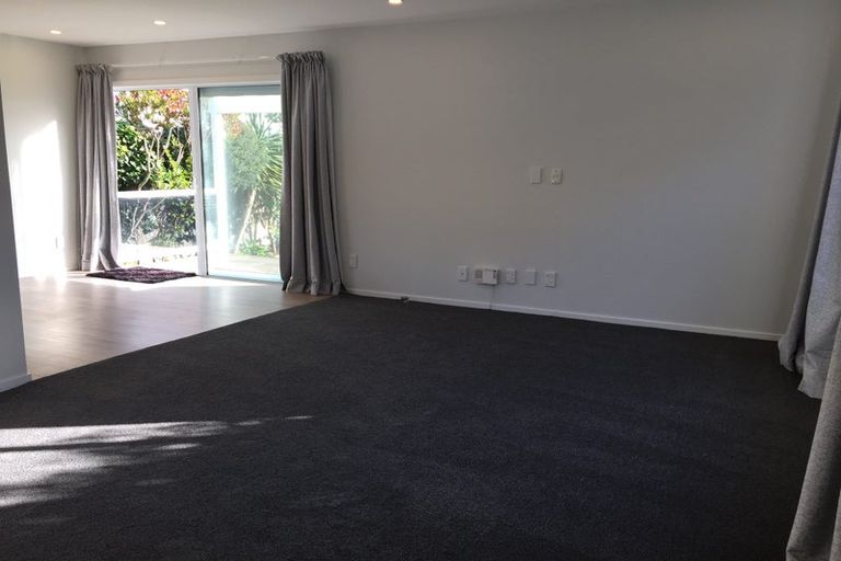 Photo of property in 19a Mantell Street, Seatoun, Wellington, 6022