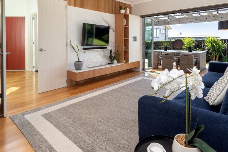 Photo of property in 37 Liberty Crescent, Beachlands, Auckland, 2018