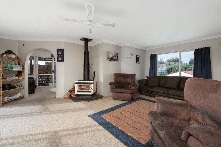Photo of property in 14a Bayly Place, Te Puke, 3119