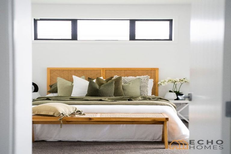 Photo of property in 21 Te Piriti Road, One Tree Point, 0118