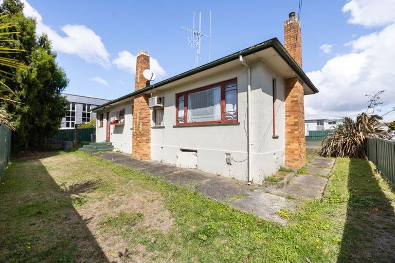 Photo of property in 6 Dillicar Street, Whitiora, Hamilton, 3200