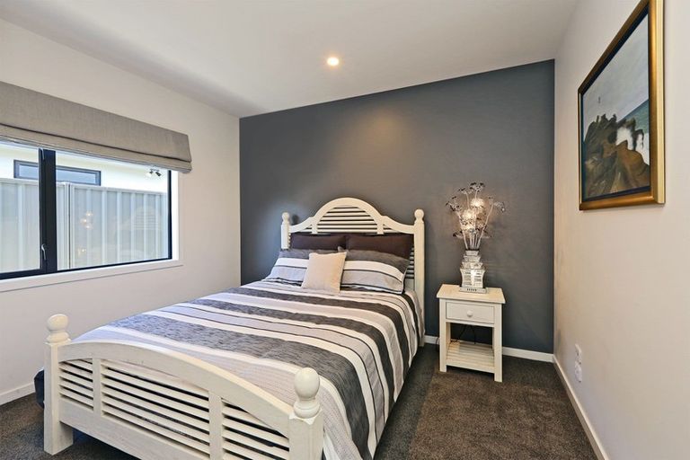 Photo of property in 20 Aspiring Drive, Poraiti, Napier, 4112