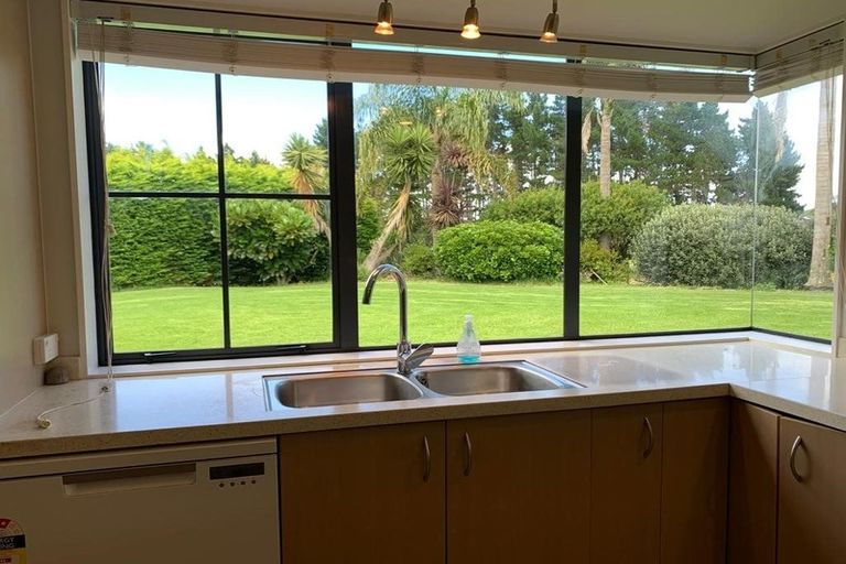 Photo of property in 22 Everlea Place, Alfriston, Auckland, 2105