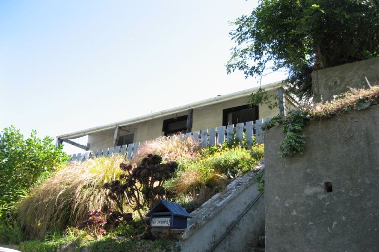 Photo of property in 35 Hawkhurst Road, Lyttelton, 8082