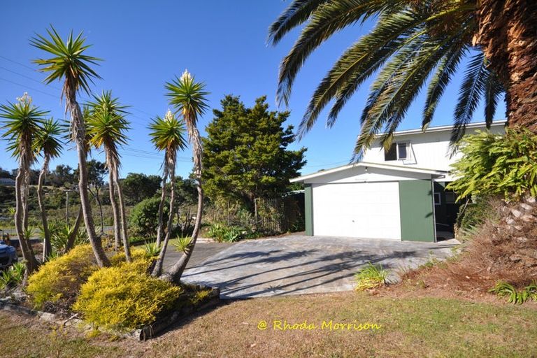Photo of property in 1 Sandy Beach Road, Tinopai, 0593