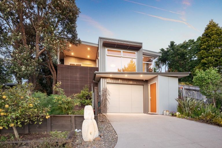 Photo of property in 49 Tennis Court Road, Raumati South, Paraparaumu, 5032