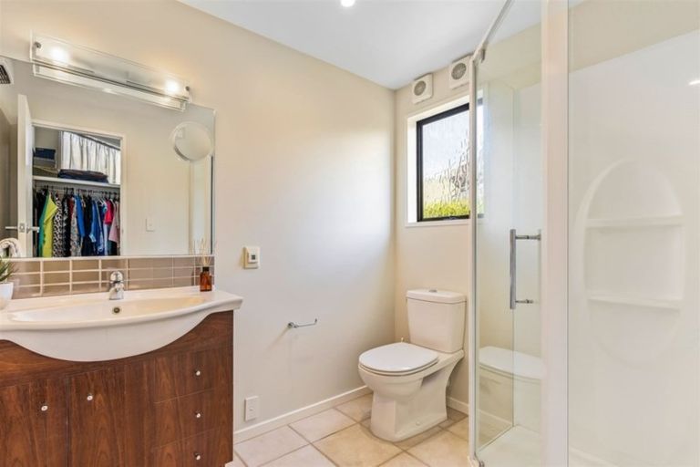 Photo of property in 40 Ravensdale Rise, Westmorland, Christchurch, 8025