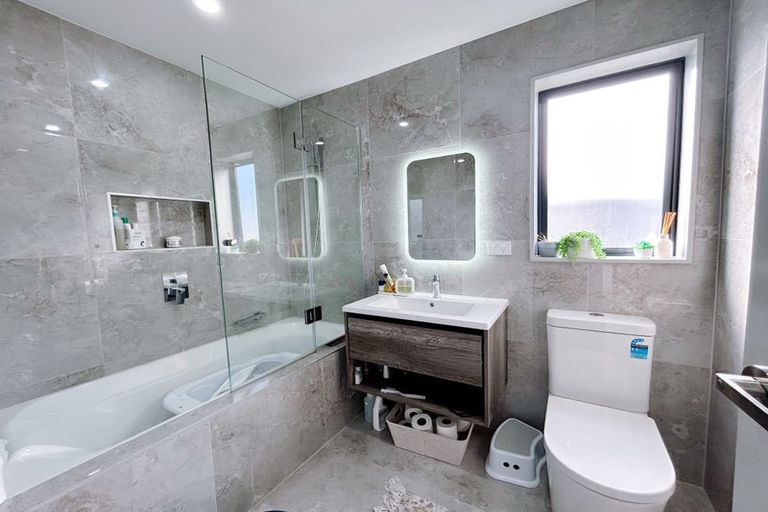 Photo of property in 5c Deveron Road, Manurewa, Auckland, 2102