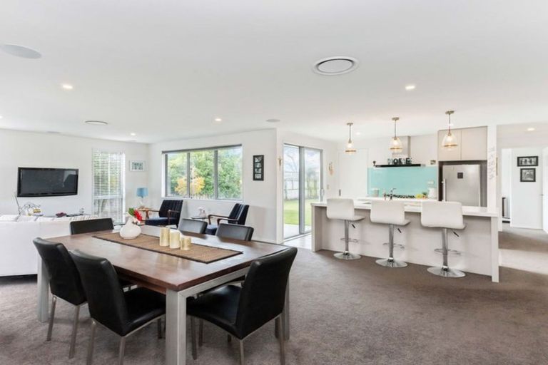 Photo of property in 48 Blue Gum Place, New Brighton, Christchurch, 8083