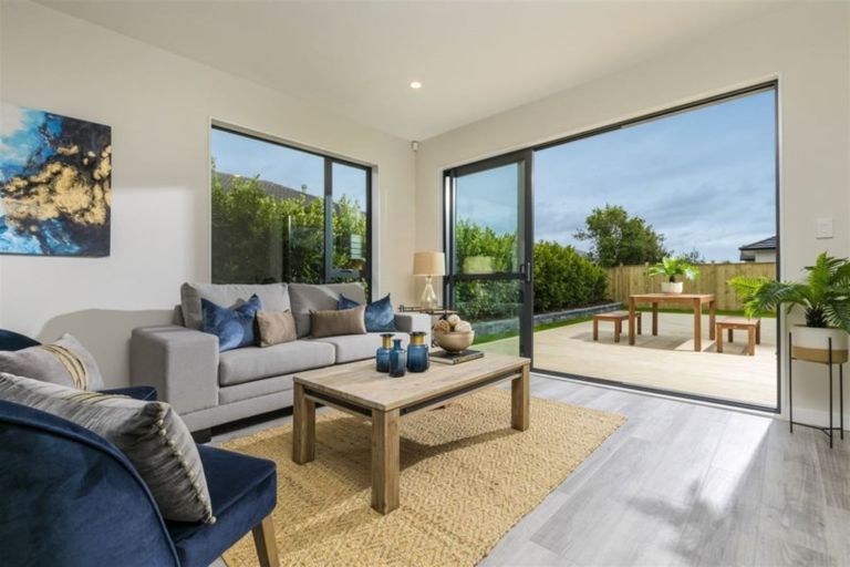 Photo of property in 73 Tapu Road, Huapai, Kumeu, 0810