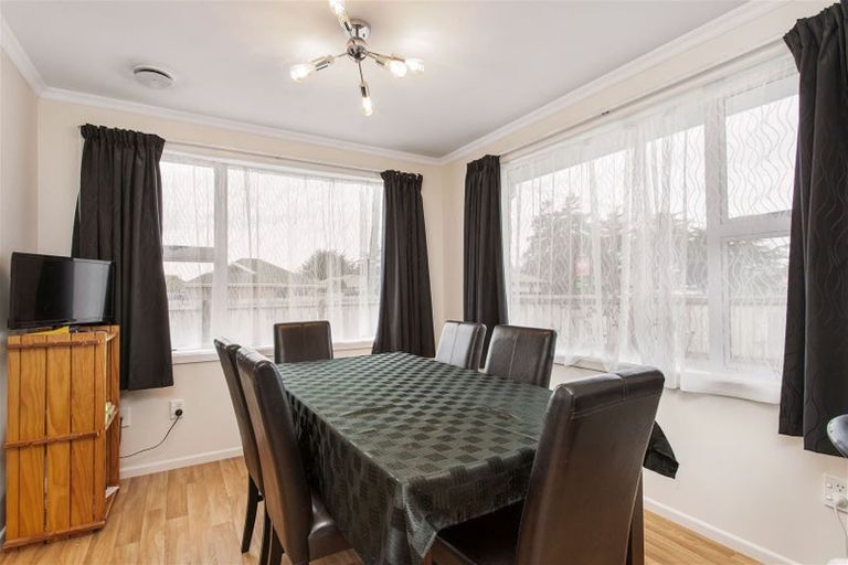 Photo of property in 426 Mairehau Road, Parklands, Christchurch, 8083