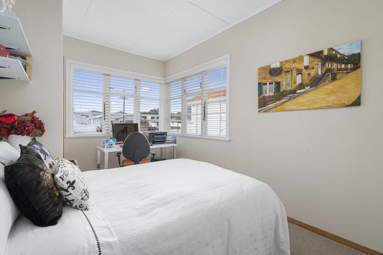 Photo of property in 18 Doone Street, Lynmouth, New Plymouth, 4310
